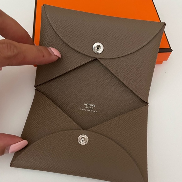 Hermes Calvi Card Holder Etoupe - Picture 3 of 4